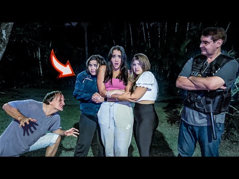INVADIMOS UMA CASA ABANDONADA E FICAMOS ENCURRALADAS !!! ( Parte 7 )