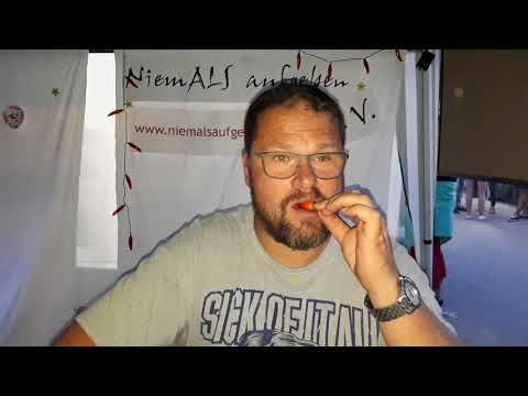 Alexander Kolb absolviert die ALS Pepper Challenge