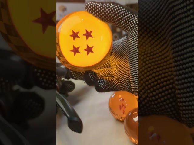 كرة دراغون بول.