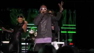 Black Eyed Peas - Let The Beat Rock ( Live Walmart Soundcheck )
