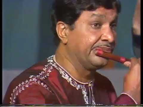 Hariprasad Chaurasia playing Pahadi Dhun | Very old clip | Zakir hussain tabla
