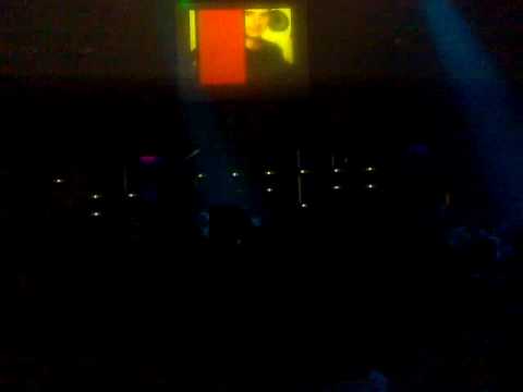 Trippin - Fiesta Flaix FM (Sala Metro)