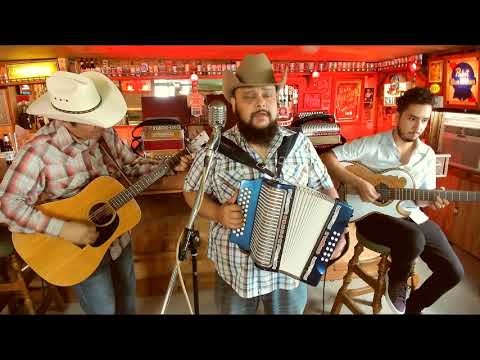 Squeezebox Bandits perform Just A Drink Away