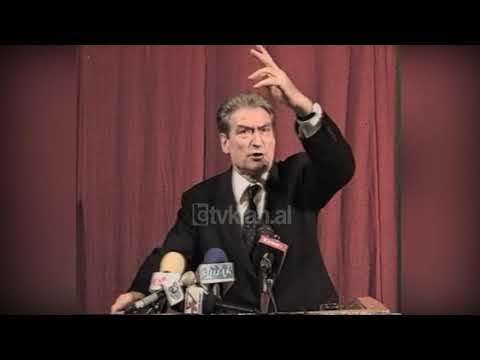 Sali Berisha sulmon qeverinë Nano dhe Leskaj gjatë mitingut në Elbasan - (26 Dhjetor 2002)