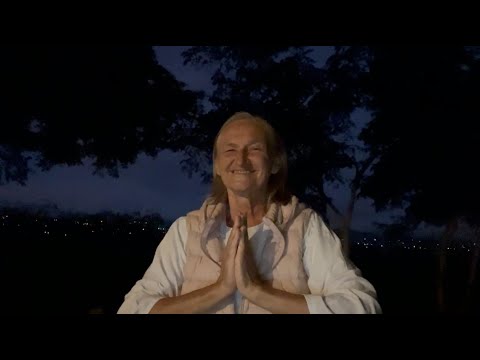 Cecile (Reunion Island) "Awaz se pare madhur" song from bk Ashmita