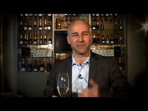 Richard Juhlin tasting champagne