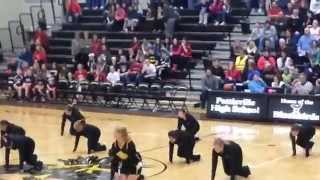 preview picture of video 'Pettisville High School Cheerleaders Senior Dance 2014'