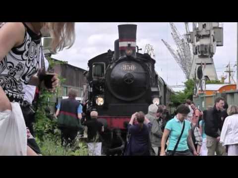 Dampflok Karoline am Hafenmuseum Hamburg vor der Abfahrt bei den 50er Schuppen