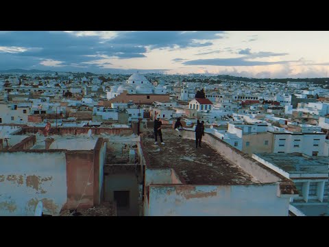 AVEYRO AVE & Young G Mouqa - Rkezi (Official Music Video)