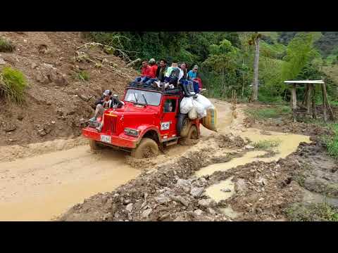 Carpati pasando el derrumbe con sus pasajeros