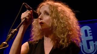 Patty Griffin - Up To The Mountain (MLK Song) / (Live on eTown)