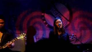 Meg &amp; Dia - Halloween