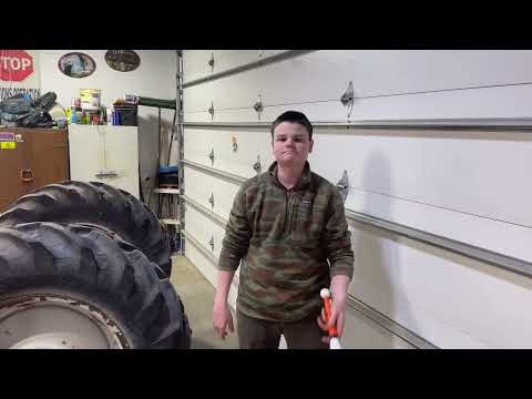 How To Juggle Clubs / Pins