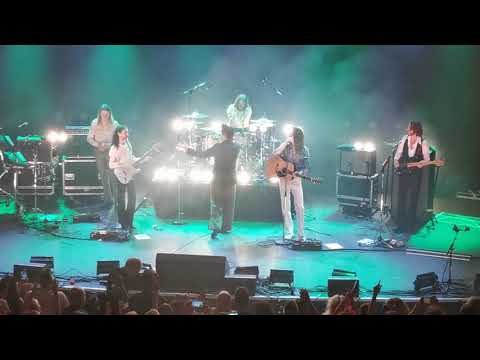 Rick Astley & Blossoms-This Charming Man + There Is A Light That Never Goes Out-O2 Forum-09/10/21