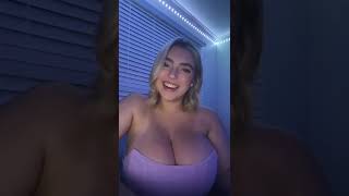 Braless no bra bouncy bouncing boobs dancing tiktok nip slip boob