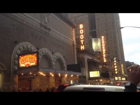 Broadway Dims the lights for Joan Rivers