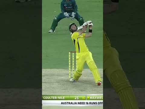 Last over of T20I Thriller between Pakistan and Australia, 2018 #Shorts