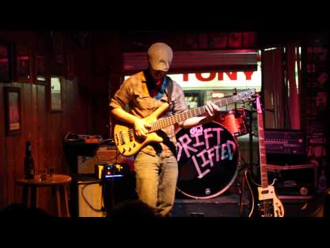 Dirty Dee Wom-bass debut show @ White's Bar 4-26-14