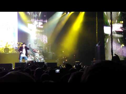 Guns n roses-you could be mine 27.9.2010-Prague