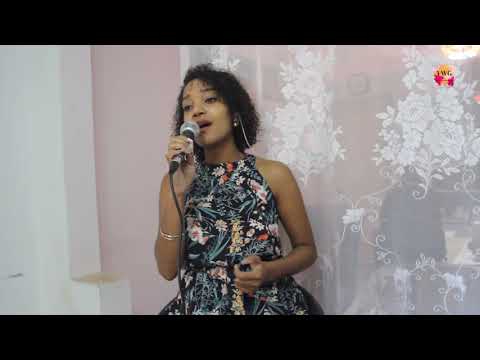 Pli gran kitsoz/Mo kontan twa /Je t'exalte mashup cover by Béatrice Félicité