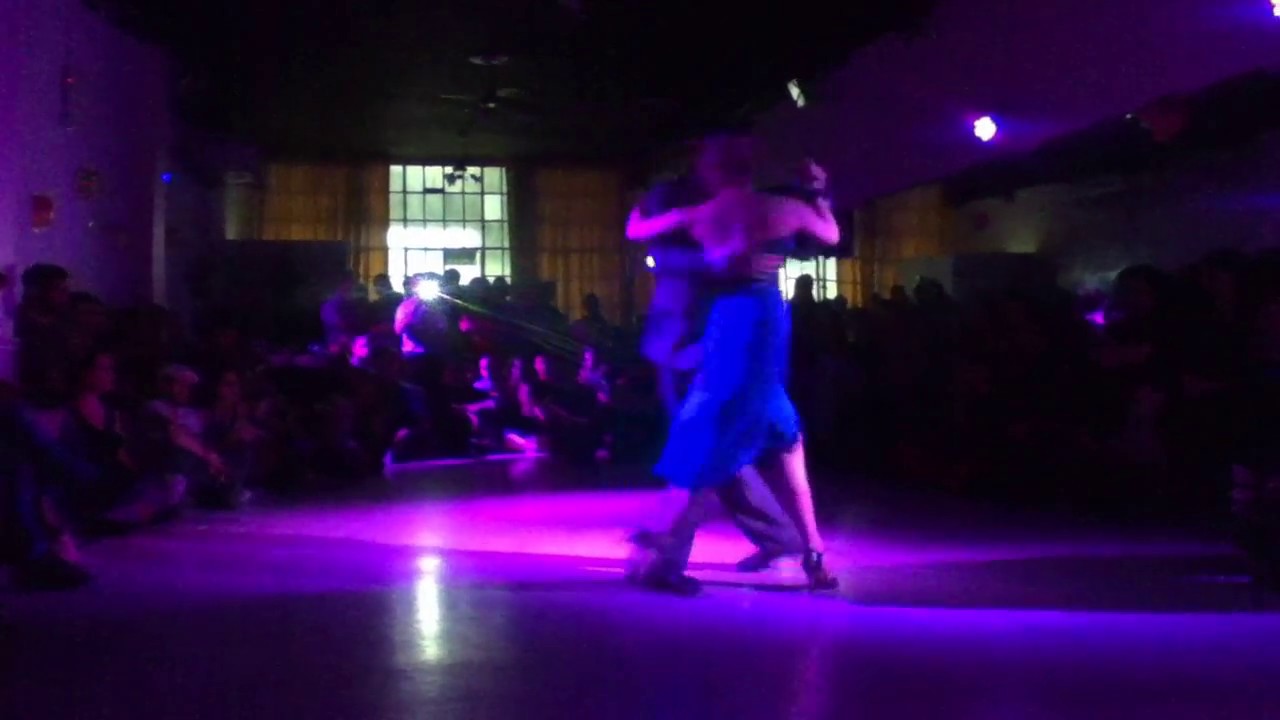 Video thumbnail for Carolina Couto & Emanuel Ledesma bailan en Zona Tango - 1 de 4 - Solamente Ella - Demare