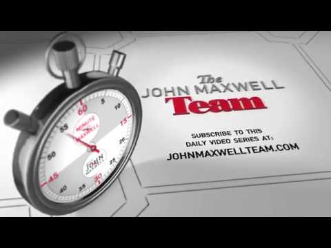 LISTENING EFFECTIVELY - A Minute With John Maxwell, Free Coaching Video