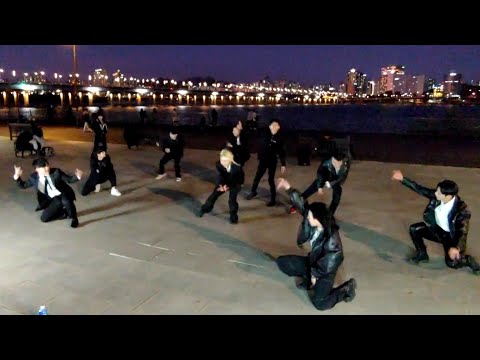 SATURDAY. HAF & ING. COMBINED YEOUIDO PARK BUSKING. BEAUTIFUL PASSIONATE. ON SUDDEN COLD DAY.