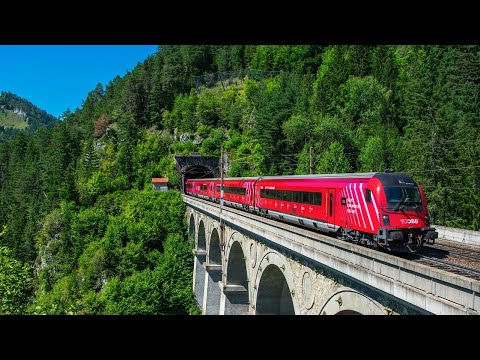 Trains in Austria 2023. Summer at the Semmeringbahn.