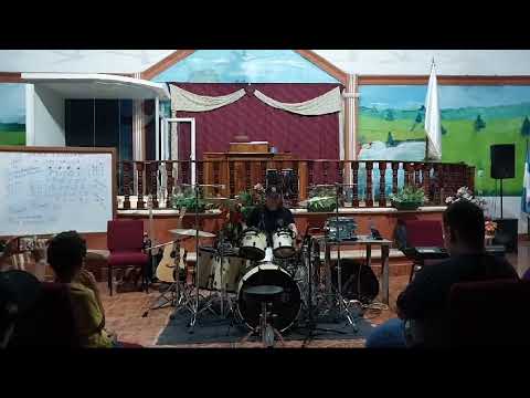 Sólo de batería por Pablo Izquierdo en El Petén! 🥁🤩🎸🎹