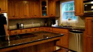 preview picture of video 'Alabama Vacation Rentals-Lewis Smith Lake-Magnolia Manor'