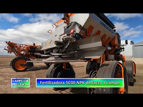 P860B3 – Fertilizadora 5030 NPK de Jacto a campo