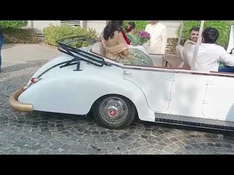 Vintage car rental for wedding