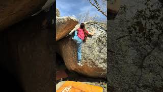 Video thumbnail of Les goules, 6a+. Targasonne