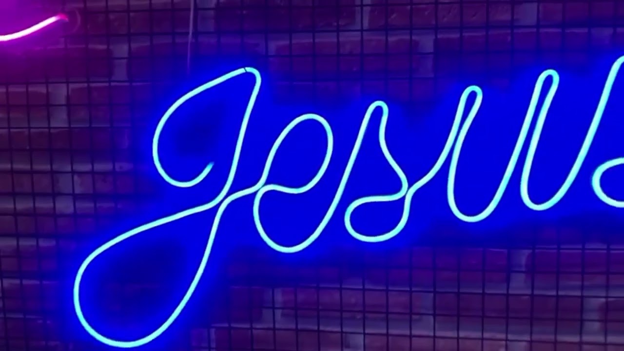 LUMINÁRIA NEON LED -JESUS - 70x30cm