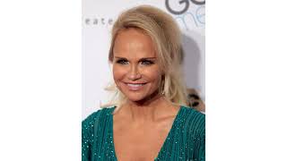 Kristin Chenoweth Biography
