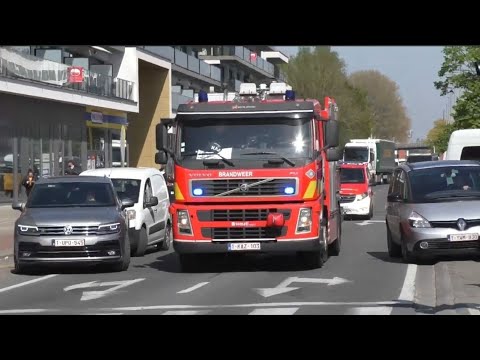 Autopomp Zware materiaalwagen en Commandowagen Brandweer Gent met spoed naar bevrijding Voertuig
