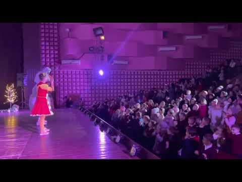 A ram sam sam - Clounella Acceleram cu toata scoala!