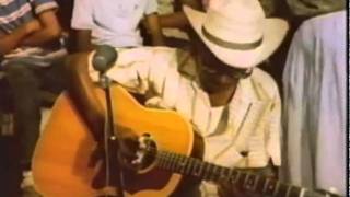 Lightnin' Hopkins explains the Blues.wmv