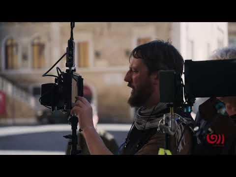 Ready to film? Backstage clip of \I Stop Here\ - Fermo, Piazza del Popolo