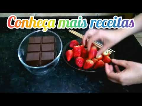 Morango com chocolate no palito 😋 Faça e venda você não acredita como fica bom 👏Pago caro aqui🙄
