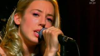 Veronica Maggio - Ballad Om Vintern (Live Nyhetsmorgon 2006)