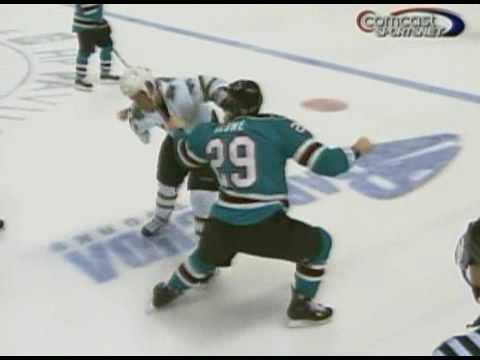 B.J. Crombeen vs Ryane Clowe Nov 8, 2008