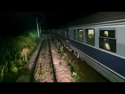 Glasul rotilor de tren! Intrecere intre trenuri pe sectorul Predeal - Brasov (cabview).
