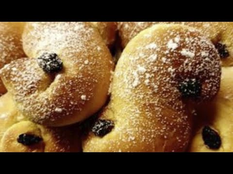 13. December - How to make St. Lucia Buns