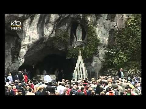 Chapelet à Lourdes