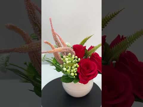 Gambar Forhom Bunga Artifisial Rose Chrysanthemum Dengan Pot 20x20x18 cm Random