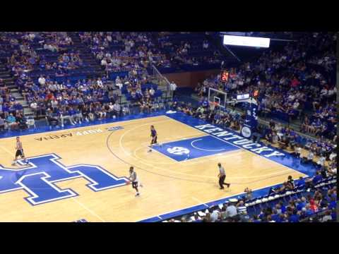 Jon Hood Delivers Not Top 10 Moment During Kentucky Legends Charity Game #fail