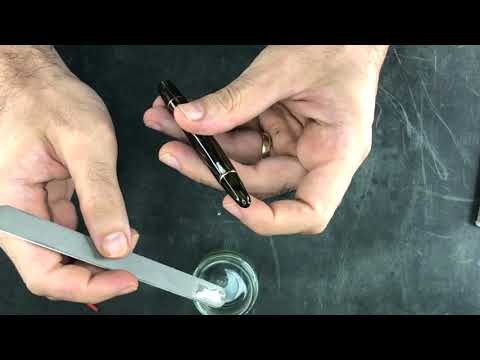 Restoring cracks on a vintage Montblanc 642 celluloid fountain pen