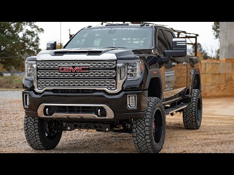 2020 GM 2500HD 7-inch Suspension Lift Kit by Rough Country