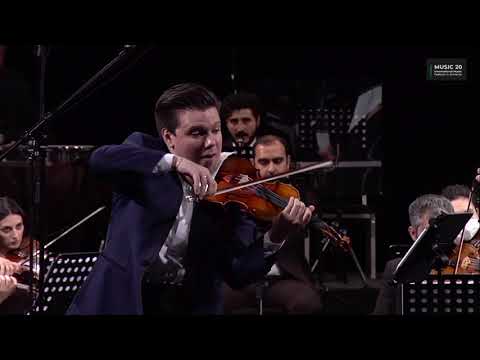"Four Seasons of Manhattan" performed by Sergei Dogadin (World premiere)